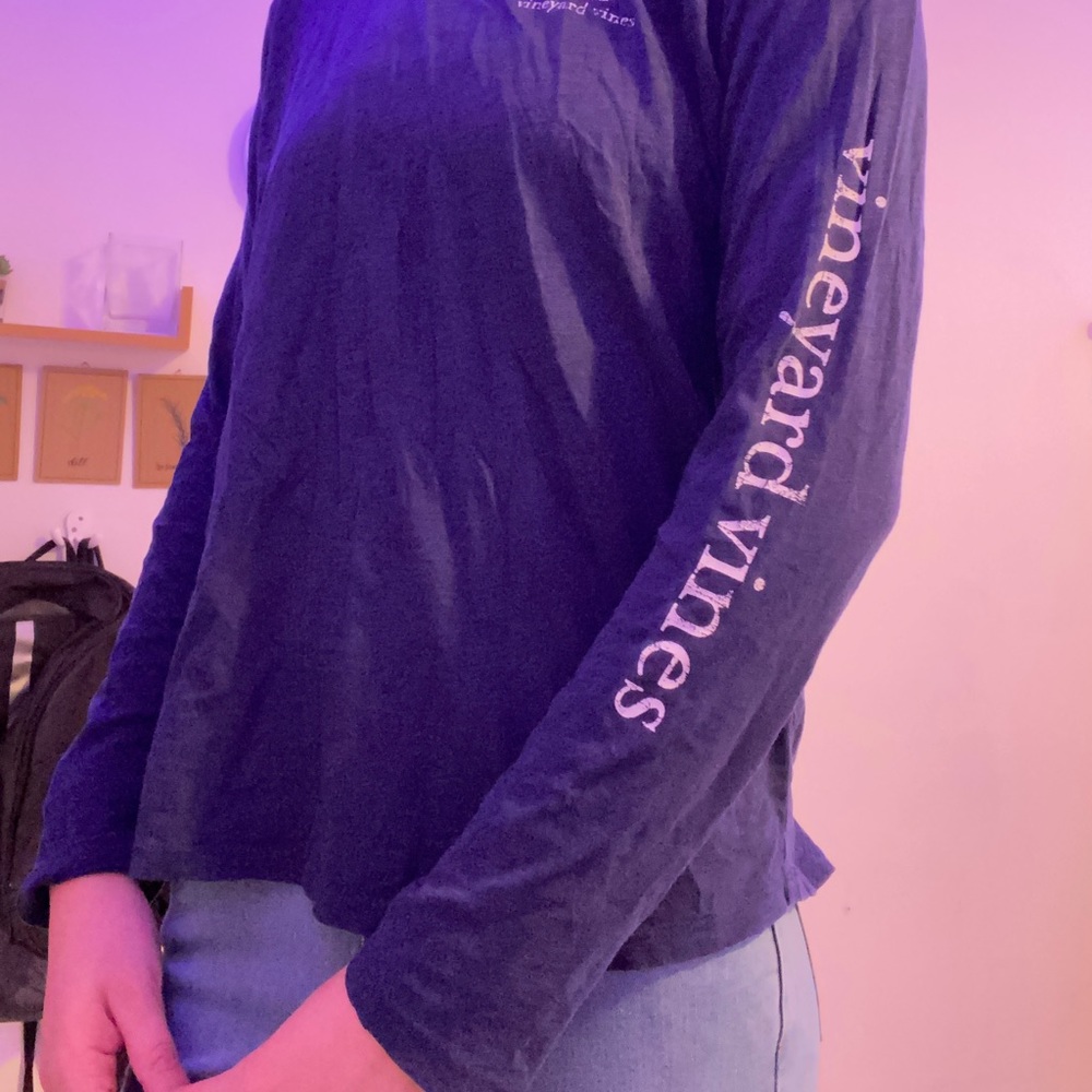 Blue vineyard vines shirt